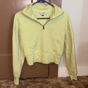 Universal thread, good co. Women’s small half zip up greenish-yellowish